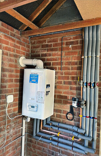 https://plumberapplecross.com.au/uploads/2025/06/commercial-plumbing-497911.jpg