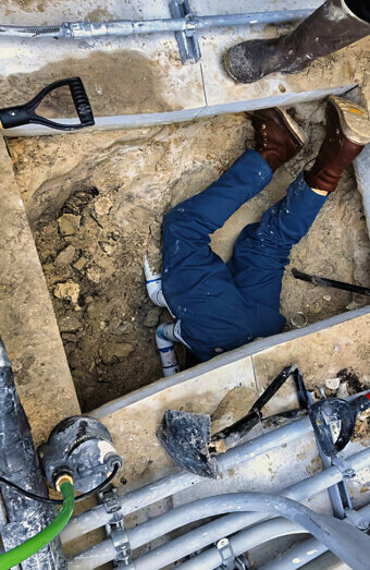 https://plumberapplecross.com.au/uploads/2025/06/commercial-plumbing-722681.jpg